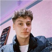 Profesor de apoyo escolar. Soy estudiante de Física, bilingüe y tengo experiencia dando clases, online y presenciales